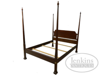 Craftique Mahogany Pencil Post Bed