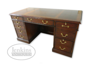 Henkel Harris Mahogany Executive Desk (2)