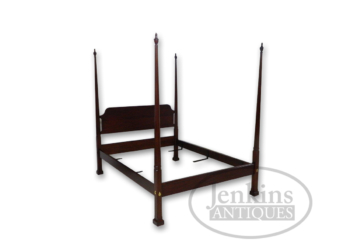 Henkel Harris Mahogany Queen Pencil Post Bed