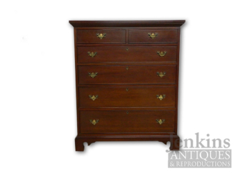 Craftique Mahogany 2-Over-4 Chest