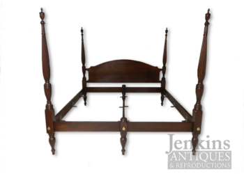 Craftique Mahogany Queen Bed