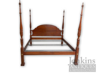 Henkel Harris Black Cherry Rice Carved King Bed